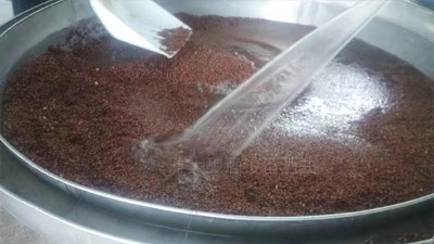 夏季用白酒釀造設(shè)備做固態(tài)酒，忽視這個泡糧細(xì)節(jié)，小心感染雜菌