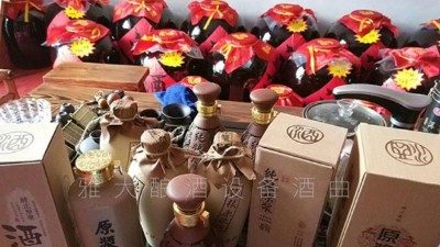 2019名酒太貴，不如喝點農(nóng)村小型酒廠釀酒設(shè)備現(xiàn)蒸的原漿酒