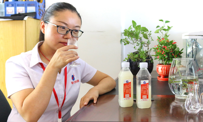 9.9為學(xué)員品酒，幫忙改善酒質(zhì)