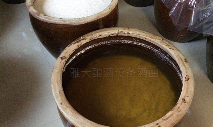 釀酒工藝-低度白酒是如何用白酒釀酒設(shè)備釀制的？5