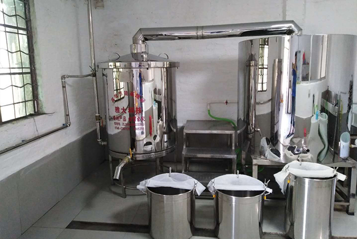 7.29純糧釀酒設(shè)備接酒，紗布過濾