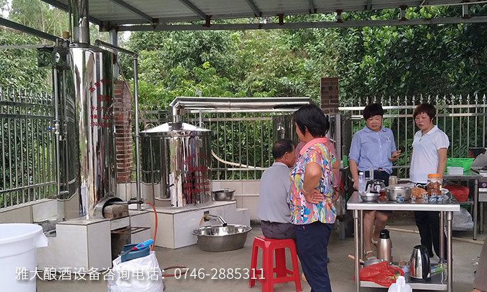 9.6中秋臨近，用雅大釀酒設(shè)備做酒的小酒坊如何備戰(zhàn)